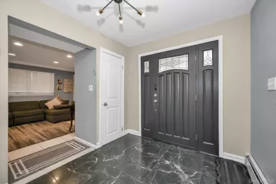 505 Hicksville Road, Far Rockaway, NY 11691 - Photo 4
