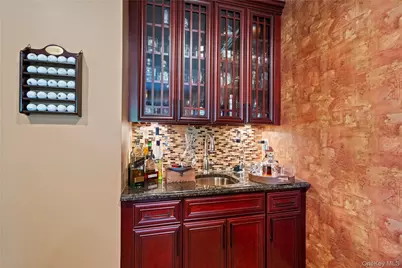 395 Stonecrop Road, Aquebogue, NY 11901 - Photo 10