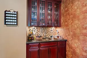 395 Stonecrop Rd, Aquebogue, NY 11901 - Photo 10