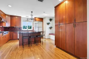 2 Harbor Ln, New Rochelle, NY 10805 - Photo 10