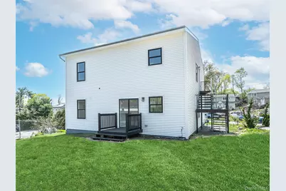 6 Lee Gray Court #2, Glen Cove, NY 11542 - Photo 18