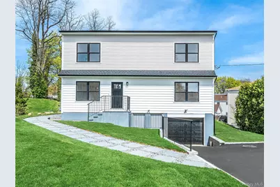 6 Lee Gray Court #2, Glen Cove, NY 11542 - Photo 1