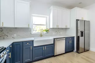 6 Lee Gray Ct, Glen Cove, NY 11542 - Photo 6