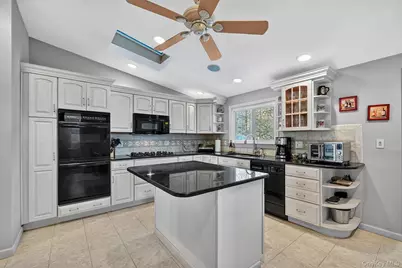 170 Germonds Road, West Nyack, NY 10994 - Photo 10