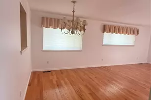 908 Scenic Ln, Poughkeepsie, NY 12603 - Photo 10