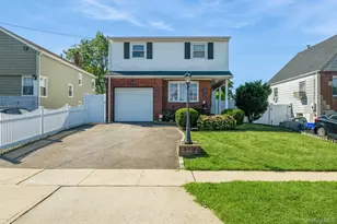 375 W Windsor Pkwy, Oceanside, NY 11572 - Photo 2