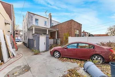 855 E 215 Street, Bronx, NY 10467 - Photo 16