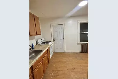 855 E 215 Street, Bronx, NY 10467 - Photo 4