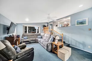 64 Montgomery Ave, West Babylon, NY 11704 - Photo 4