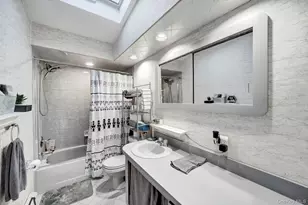 64 Montgomery Ave, West Babylon, NY 11704 - Photo 20