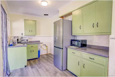 105 Illinois Avenue, Long Beach, NY 11561 - Photo 2