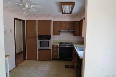 2 Valley View Road, Bloomingburg, NY 12721 - Photo 8