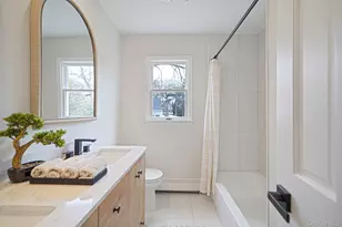 2 Bay Pl, Bay Shore, NY 11751 - Photo 20