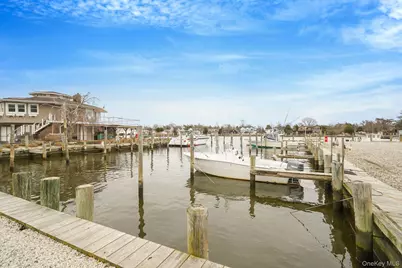 2 Bay Place, Bay Shore, NY 11751 - Photo 22