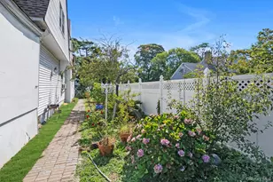 11-34 Bay 27th St, Far Rockaway, NY 11691 - Photo 16