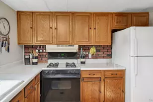 39 Valley Forge, Bohemia, NY 11716 - Photo 10