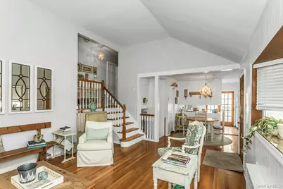 42 Westgate Road, Massapequa Park, NY 11762 - Photo 4