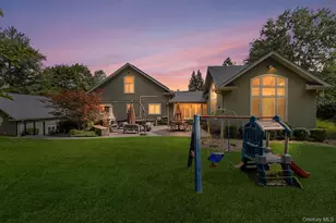 608 Palmer Dr, Nyack, NY 10960 - Photo 2