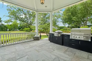 90 Thompson Ave, Babylon, NY 11702 - Photo 32