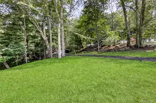 8 Beaver Hollow Ln, Airmont, NY 10952 - Photo 26