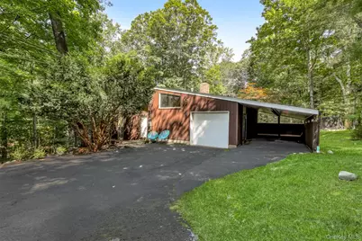 8 Beaver Hollow Lane, Airmont, NY 10952 - Photo 1