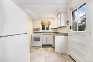 77-19 252nd St, Bellerose, NY 11426 - Photo 10