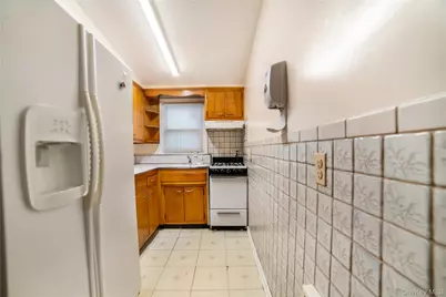 7719 252nd Street, Bellerose, NY 11426 - Photo 16