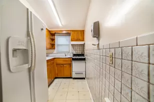 77-19 252nd St, Bellerose, NY 11426 - Photo 16