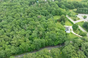 127 North St, Manorville, NY 11949 - Photo 42