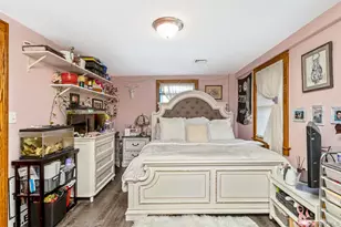 127 North St, Manorville, NY 11949 - Photo 22