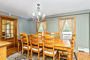 127 North St, Manorville, NY 11949 - Photo 16