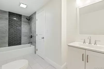 40 White Street, Brentwood, NY 11717 - Photo 8