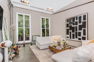 224 E 14th St, New York, NY 10003 - Photo 16