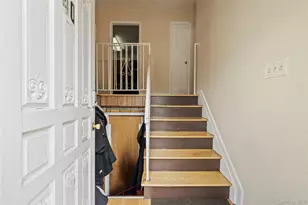 40 Calvert Dr, Monsey, NY 10952 - Photo 2