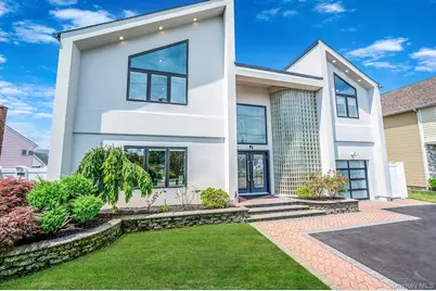 94 Forest Avenue, Massapequa, NY 11758 - Photo 8