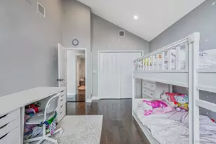 94 Forest Ave, Massapequa, NY 11758 - Photo 32