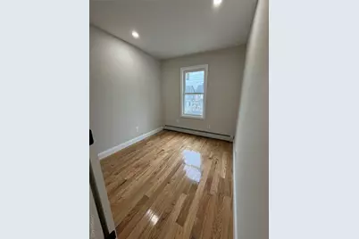 19445 Murdock Avenue, Saint Albans, NY 11412 - Photo 12