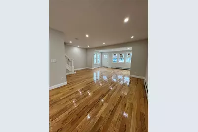 19445 Murdock Avenue, Saint Albans, NY 11412 - Photo 10