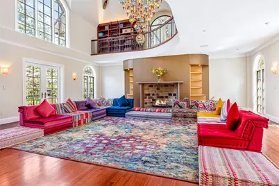 12 Sloanes Court, Sands Point, NY 11050 - Photo 8