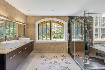 12 Sloanes Court, Sands Point, NY 11050 - Photo 38