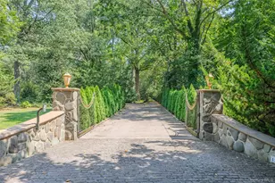 12 Sloanes Ct, Sands Point, NY 11050 - Photo 4