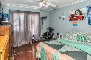 28 Lexington Ave, Freeport, NY 11520 - Photo 14