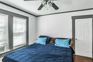 28 Lexington Ave, Freeport, NY 11520 - Photo 12