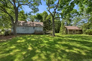 26 Garfield Ave, East Islip, NY 11730 - Photo 20