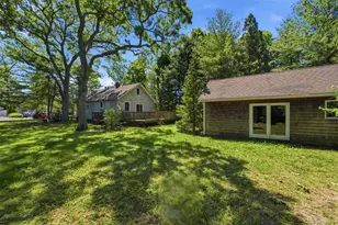 26 Garfield Ave, East Islip, NY 11730 - Photo 22