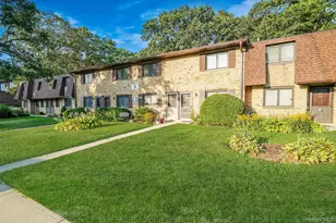 185 Newbrook, Bay Shore, NY 11706 - Photo 4