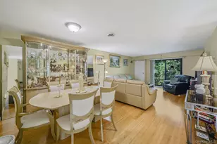 185 Newbrook, Bay Shore, NY 11706 - Photo 6