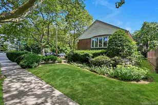 230-42 57th Rd, Bayside, NY 11364 - Photo 20