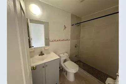 85-45 Britton Avenue, Elmhurst, NY 11373 - Photo 16