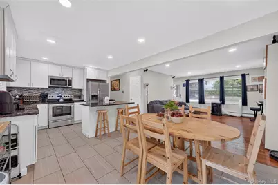 16 Faye Avenue, New Windsor, NY 12553 - Photo 6